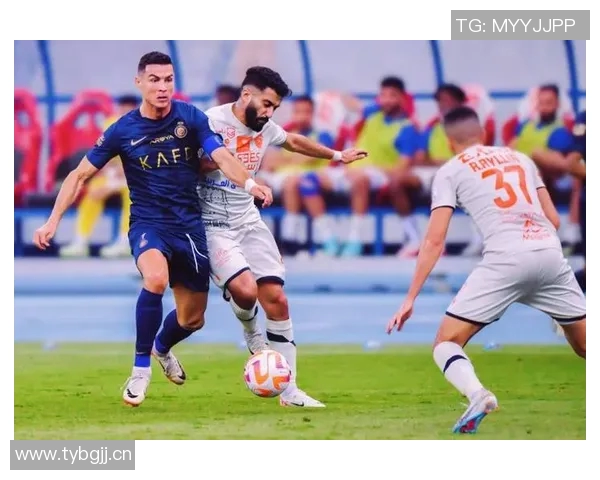 利雅得胜利遭遇失误对手禁区前抢断后远射精彩破门